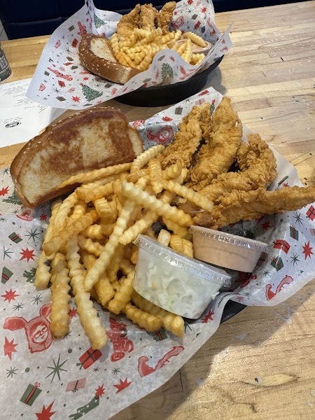 Raising Cane's Chicken Fingers photo 3