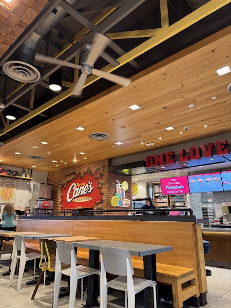 Raising Cane's Chicken Fingers photo 4
