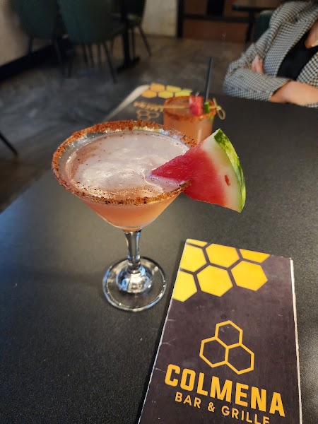 Colmena Bar & Grille photo 5