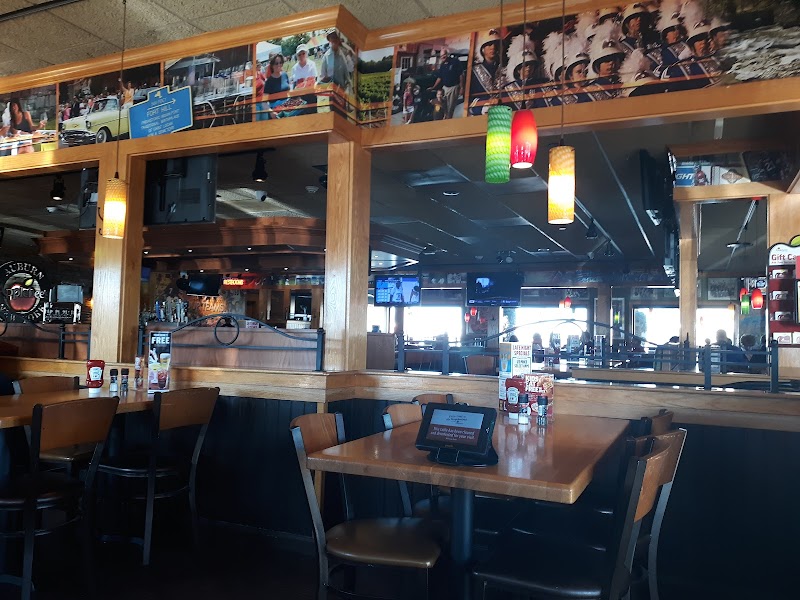 Applebee's Grill + Bar photo 3