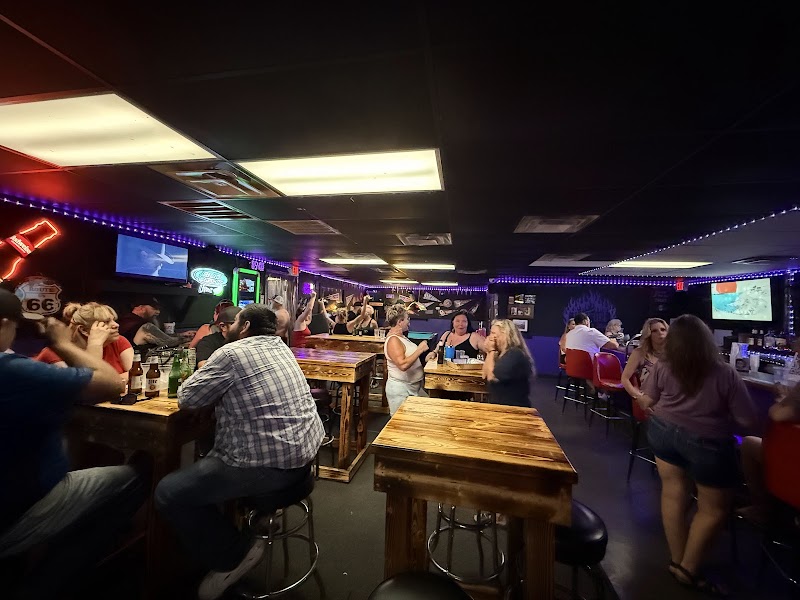 Refuel Bar & Grill photo 3