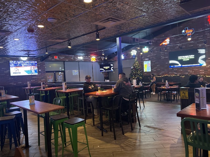 Union Draft House Sunland photo 4