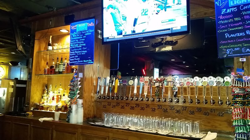 P.O.E.T.S. Billiards & Bar photo 5