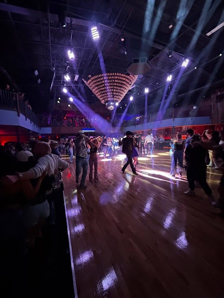 Mavericks Dance ★ Hall photo 5
