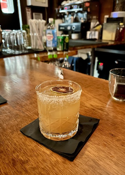 Bee's Knees & Honey Lounge photo 2