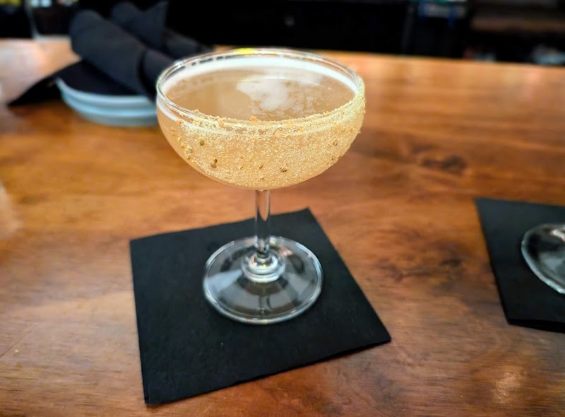 Bee's Knees & Honey Lounge photo 3