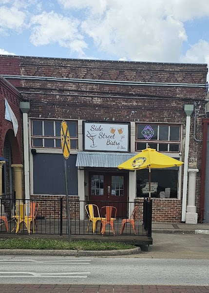 The Side Street Bar photo 2