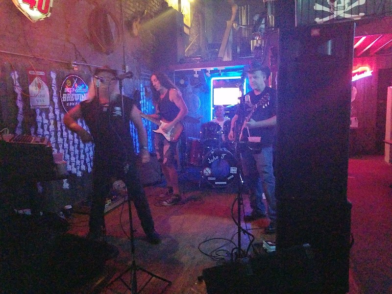 The Side Street Bar photo 5