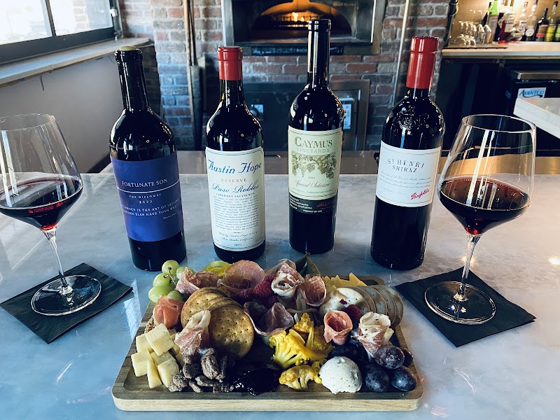 Vinifera Wine Lounge & Bistro photo 2