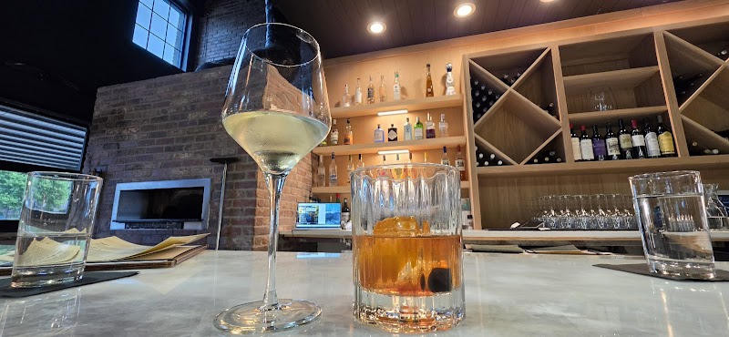 Vinifera Wine Lounge & Bistro photo 5