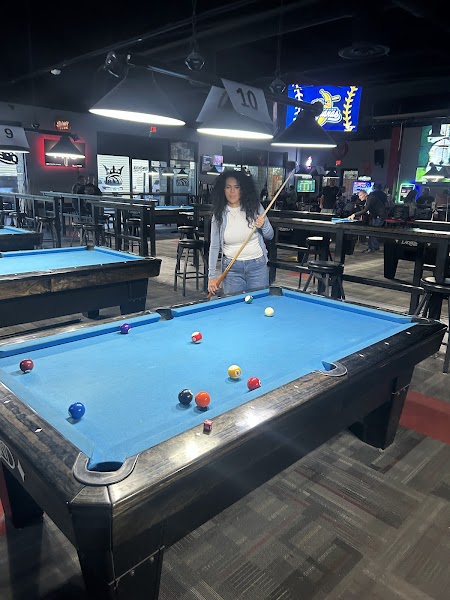 King Louie's Sports Lounge & Billiards Room photo 4