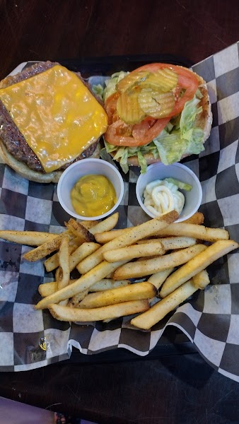 Skooners Grill & Bar photo 2