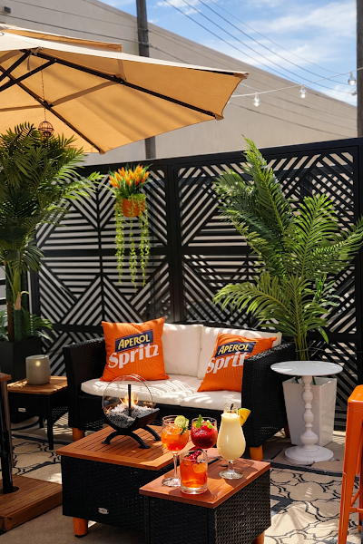 Stag Social Patio Bar