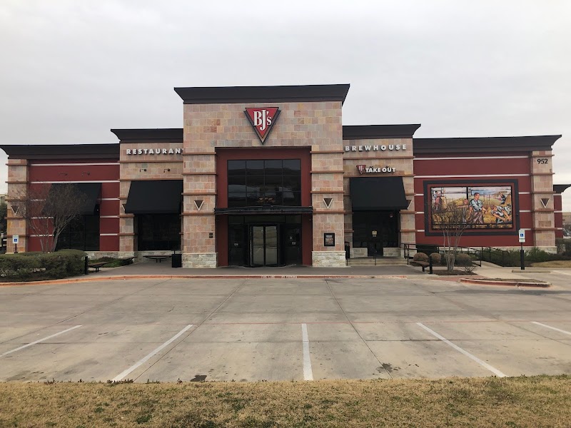 BJ's Restaurant & Brewhouse photo 3