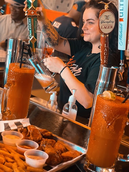 Hangover Bar & Grill photo 2