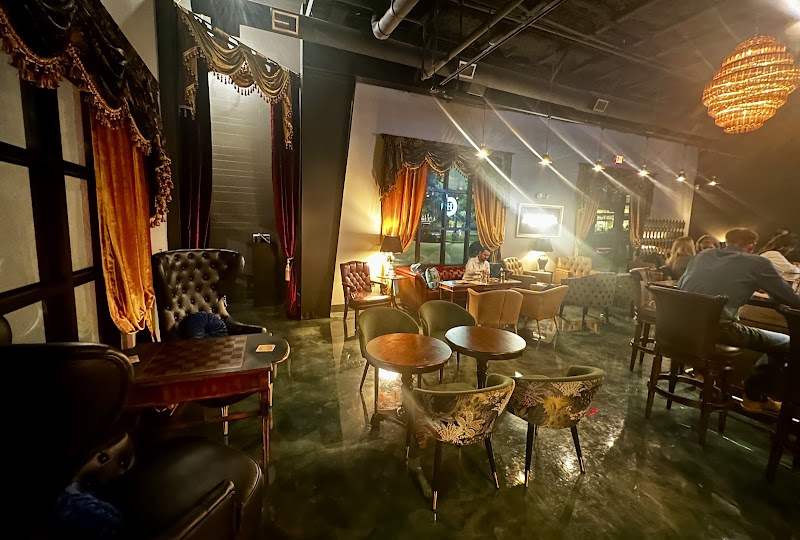 Houdini's Bar & Lounge photo 5