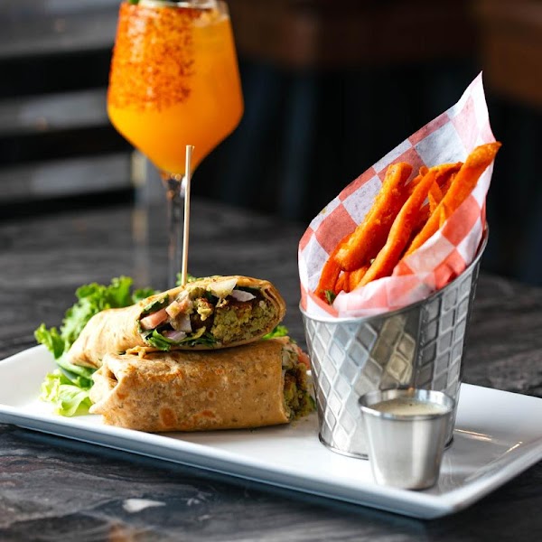 Twisted Bar & Grill photo 2