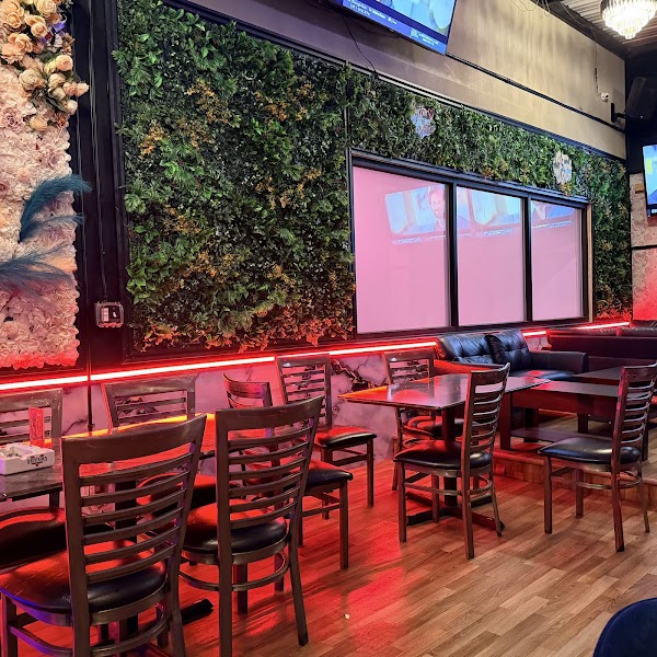Twisted Bar & Grill photo 3