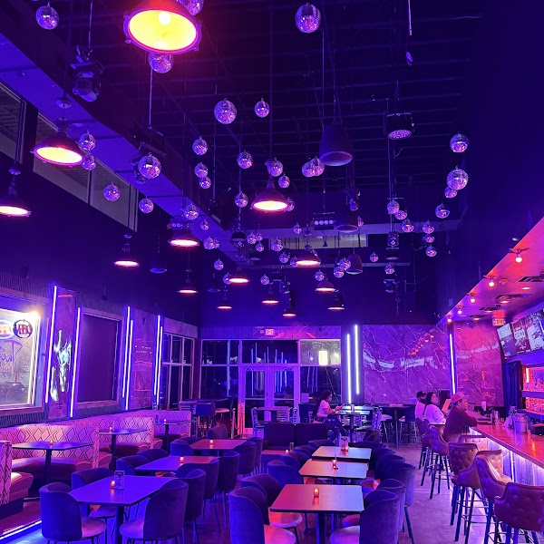 Twisted Bar & Grill photo 4