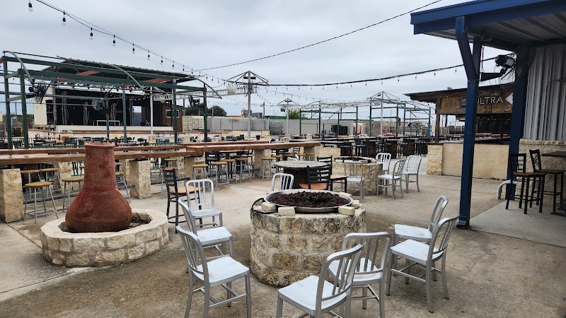 Blue Pit Smokehouse photo 5