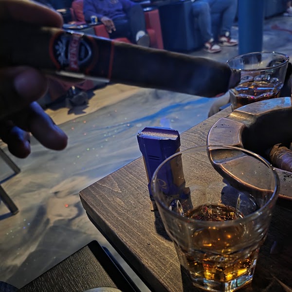 Pendulum Cigar Lounge photo 3