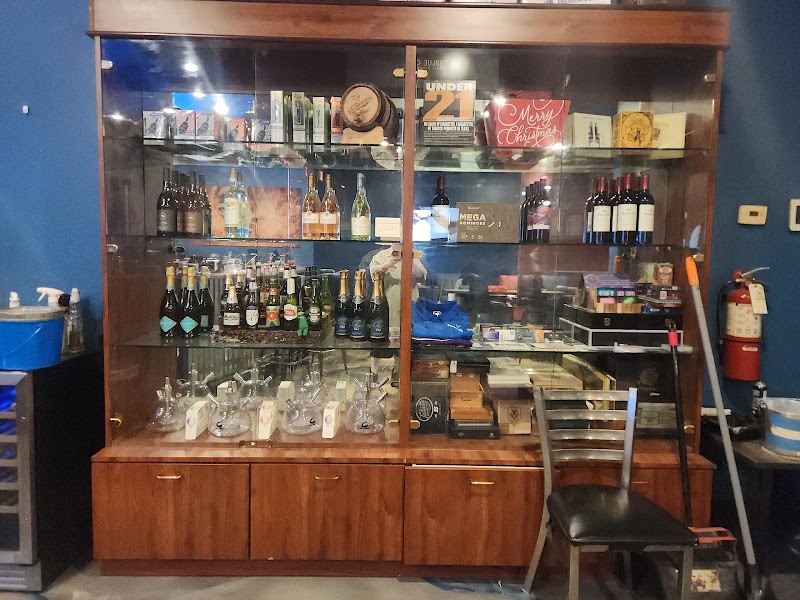 Pendulum Cigar Lounge photo 5
