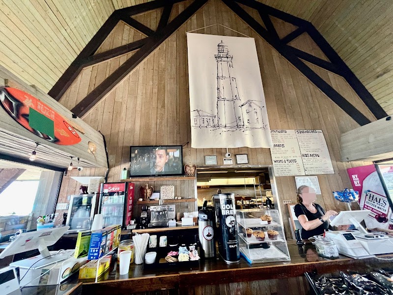 George’s Lighthouse Bar & Grill photo 4