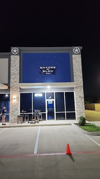 Shades of Bleu Lounge