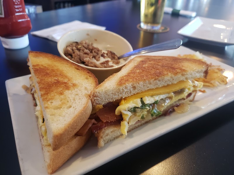 Witten's Grill and Sports Cafe photo 5
