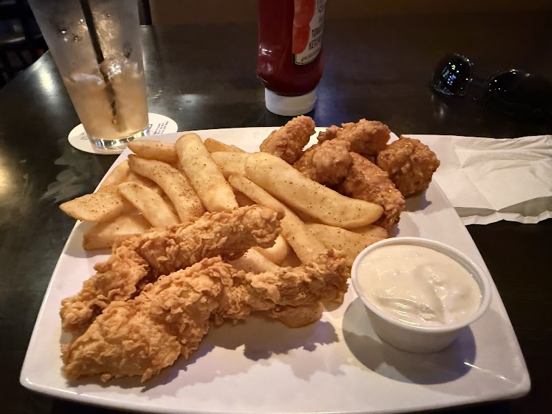 Legends Sports Grill photo 3