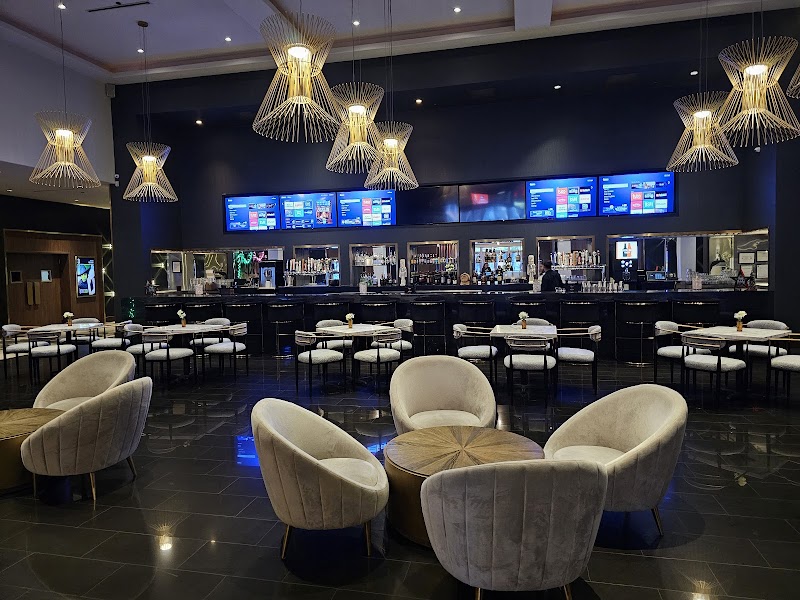 Star Cinema Grill photo 2