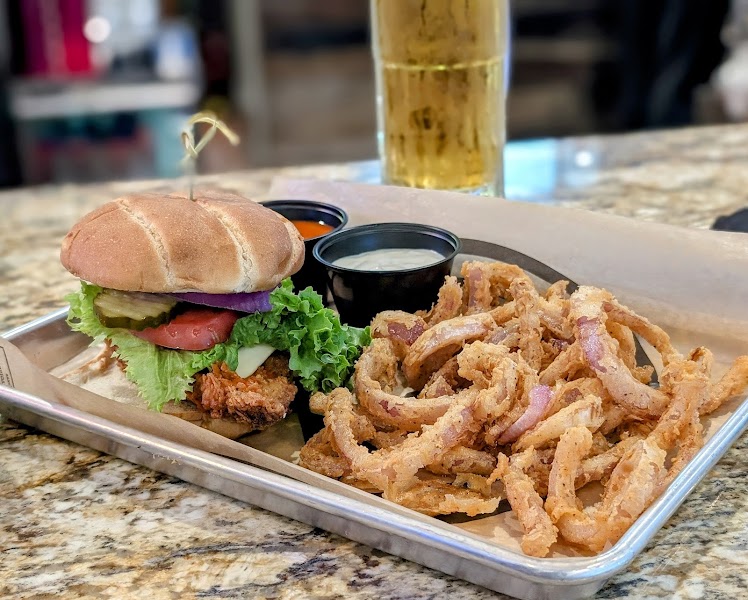 Alumni Sports Bar & Grill photo 2