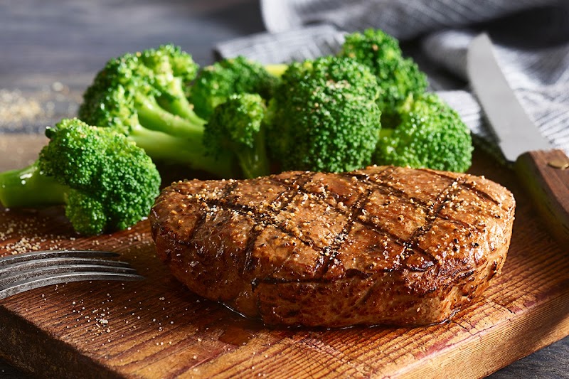 Logan's Roadhouse photo 4