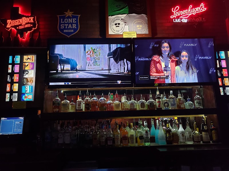 Freddy C's Lounge photo 5