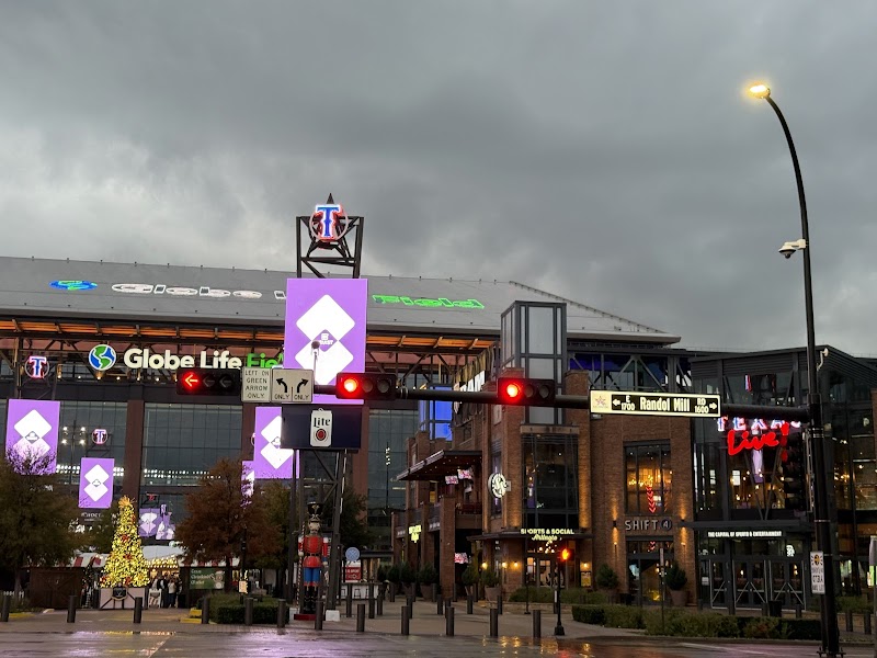 Sports & Social Arlington photo 4