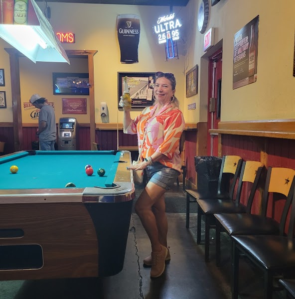 Longshotz Sports Bar photo 3