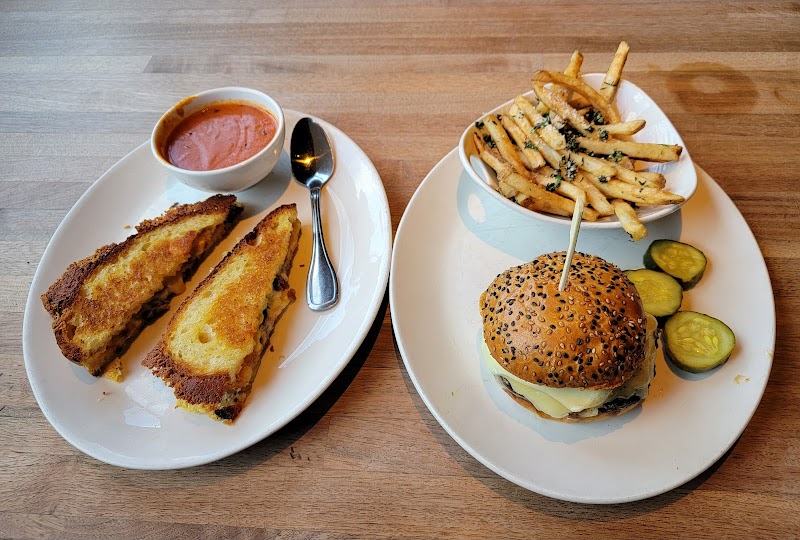 Yard House photo 3
