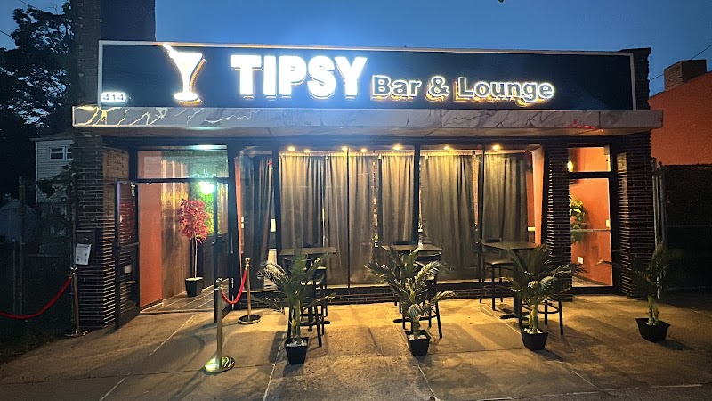 Tipsy Bar & Lounge