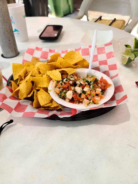 Wanna Wanna Inn Beach Bar & Grill photo 2