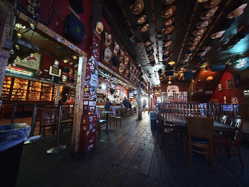 White Elephant Saloon photo 3