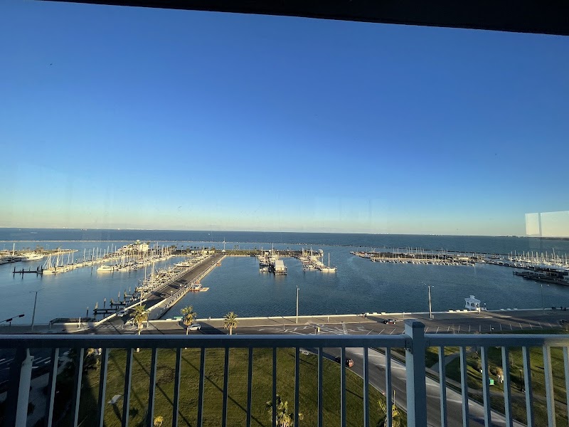 Grandview Lounge photo 2