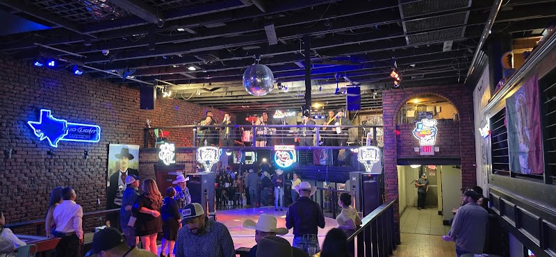 Chesney's Whiskey Saloon (Bodegas)