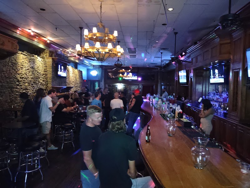 Chesney's Whiskey Saloon (Bodegas) photo 2
