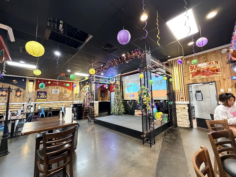 Mudbugs Bar & Grill photo 2