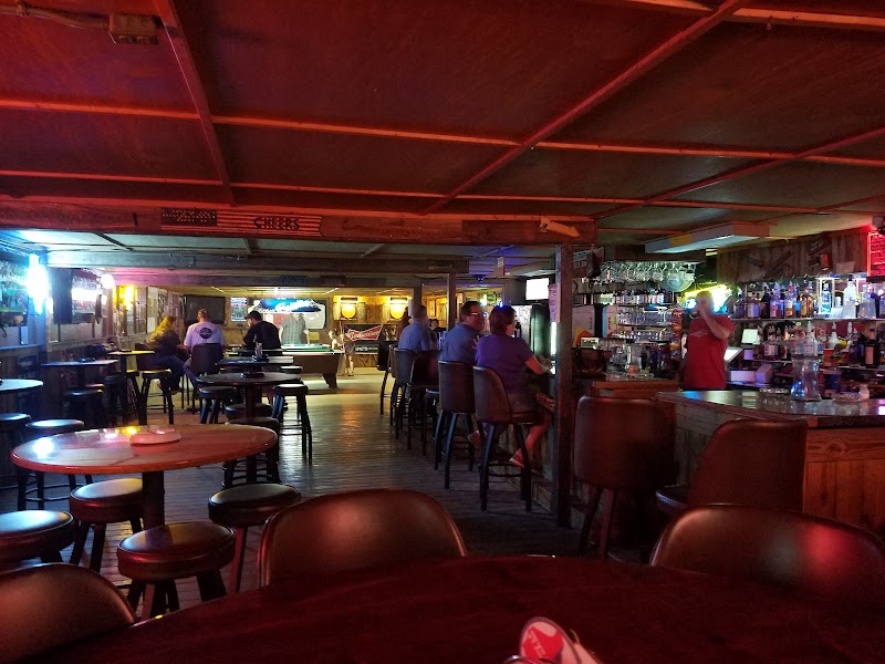 Silver Wings Saloon photo 4