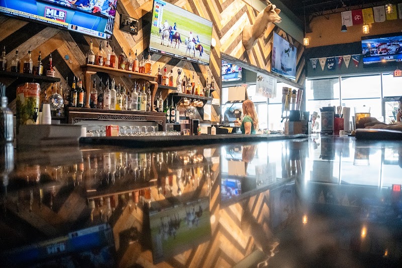 HOPPE'S SPORTS GRILL photo 3