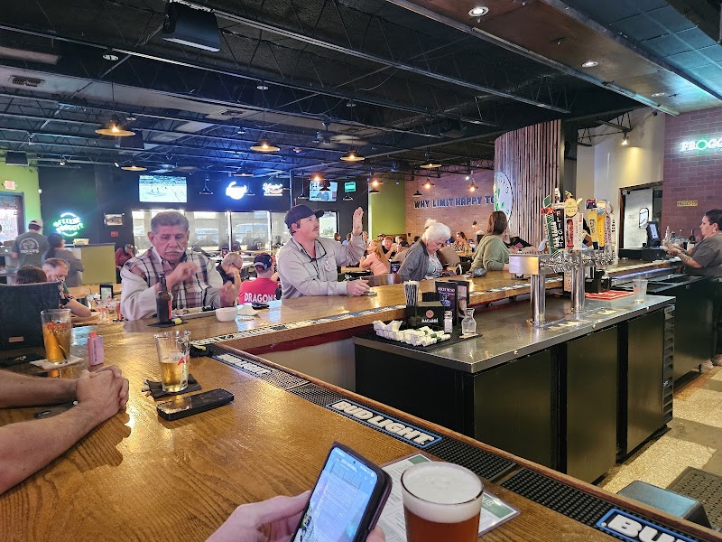 Froggy's Grub & Pub photo 2