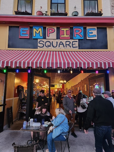 Empire Square photo 3