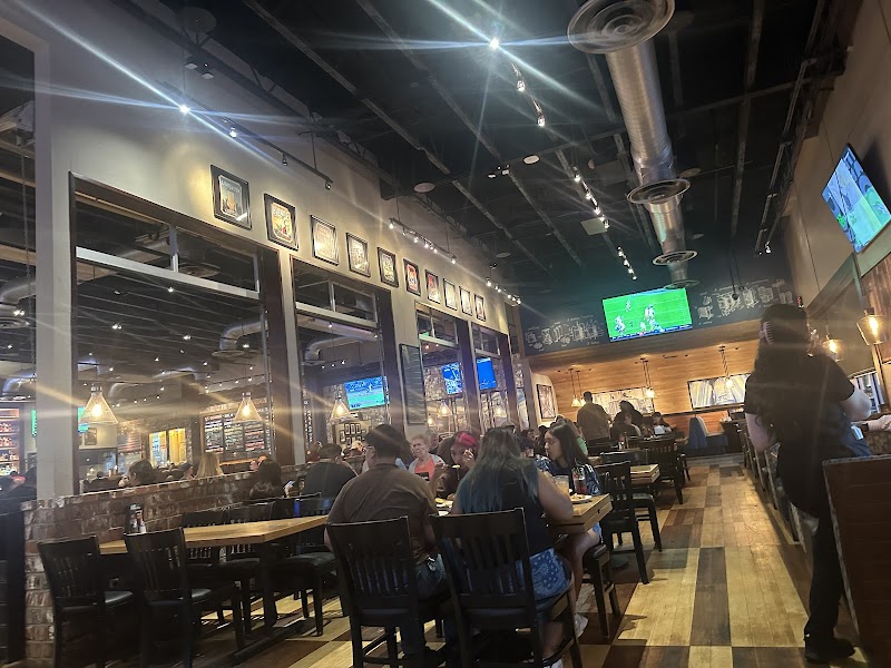 BJ's Restaurant & Brewhouse photo 3