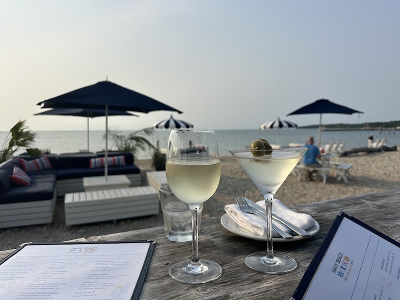 Navy Beach Restaurant, Montauk | Seafood Restaurant photo 3